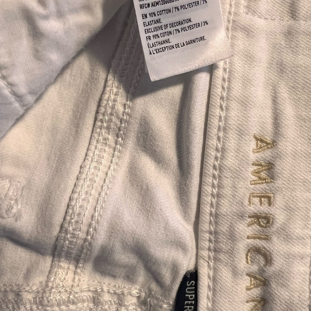 American Eagle Outfitters White Frayed Mini Skirt - Picture 3 of 3